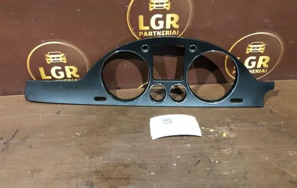 Volkswagen PASSAT B6 Dashboard trim 3C1858335