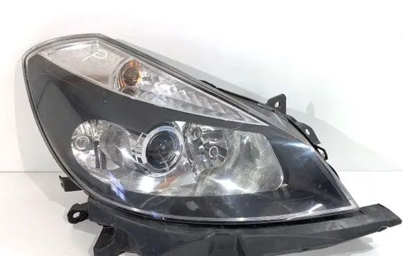 Renault Clio III Headlight/headlamp 085511157R