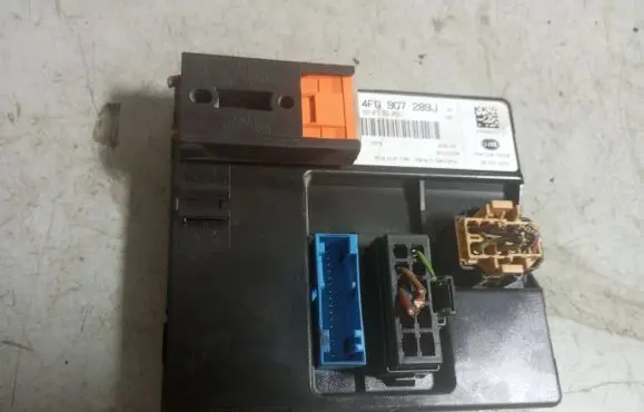 Audi A6 S6 C6 4F Comfort/convenience module 4F0907289J