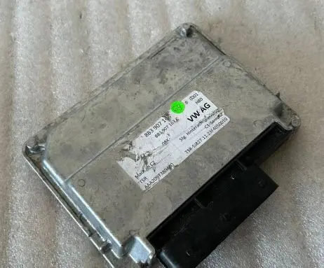 Audi A4 S4 B9 8W Transfer box differential control unit 8B3907163