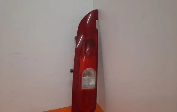 Nissan Kubistar Rear/tail lights