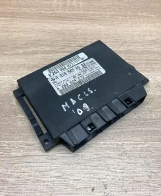 Mercedes-Benz CLS C219 Parking PDC control unit/module A2195450332 0263004072