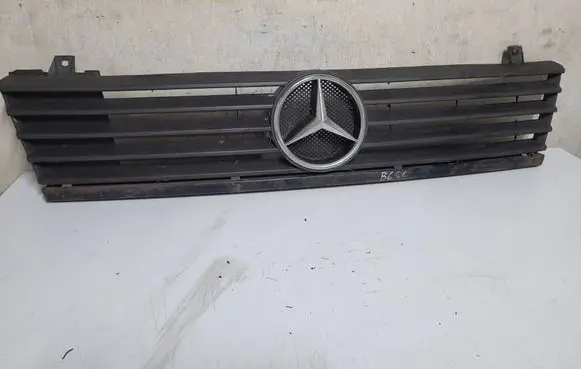 Mercedes-Benz Vito Viano W639 Front grill A6388880415