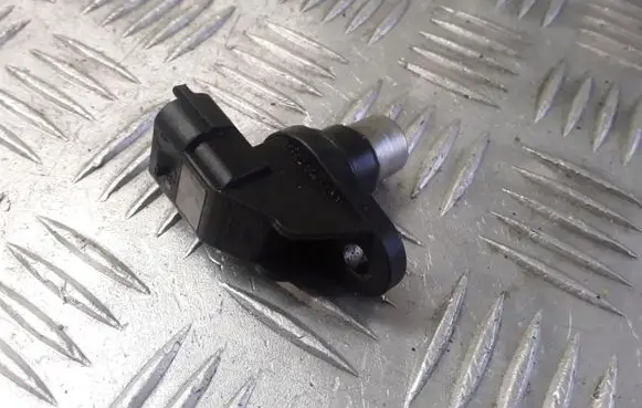 Honda CR-V Camshaft position sensor 0281002406