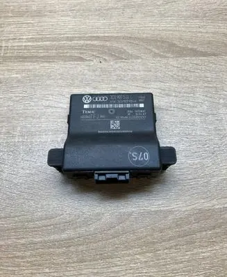 Volkswagen PASSAT B6 Gateway control module 3C0907530C 3C0907951A