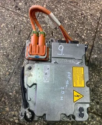 Peugeot 508 RXH Voltage converter inverter 9678825780 0437508061W 2E03020000039