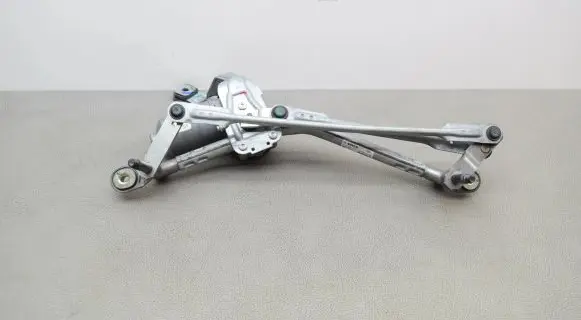 BMW X1 F48 F49 Front wiper linkage and motor 7350658