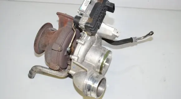 BMW 5 F10 F11 Turbo 8507662 11658507662 11658507613