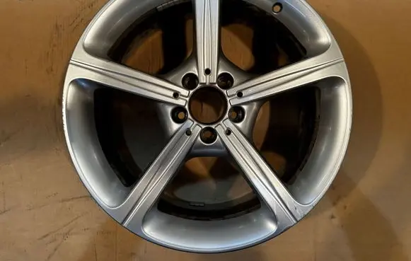 Mercedes-Benz CLS W257 R19 alloy rim 