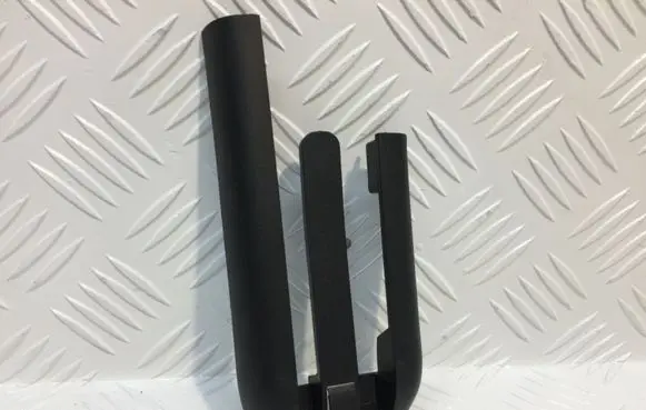 Opel Meriva A Rear seat rail trim cover 93359638