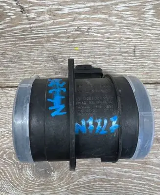 Seat Leon (5F) Mass air flow meter 0281002956