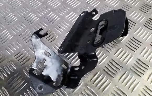 Audi A6 C7 Other engine bay part 03G131133E