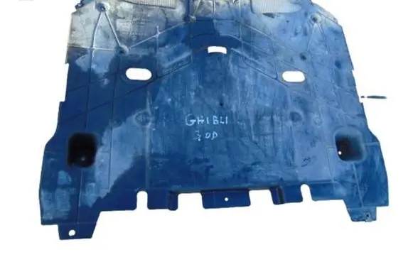 Maserati Ghibli Engine splash shield/under tray 670039641