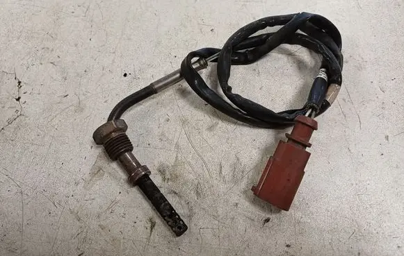 Volkswagen Golf VII Exhaust gas temperature sensor 03L906088AJ