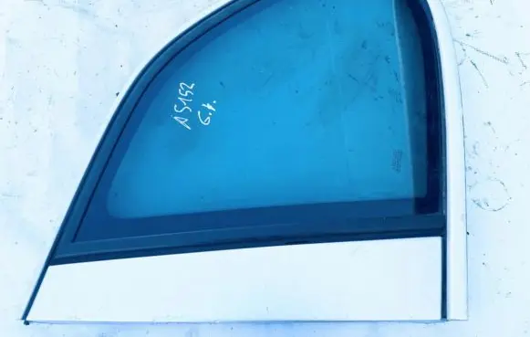 Porsche Cayenne (9PA) Rear side window 7l5845297ag 7l5845297
