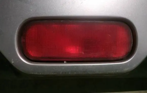 Suzuki Swift I Rear fog light 