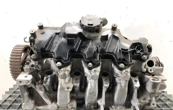 Engine head