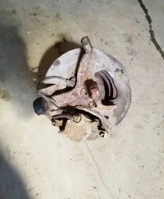 Chevrolet Caprice Front wheel hub spindle knuckle