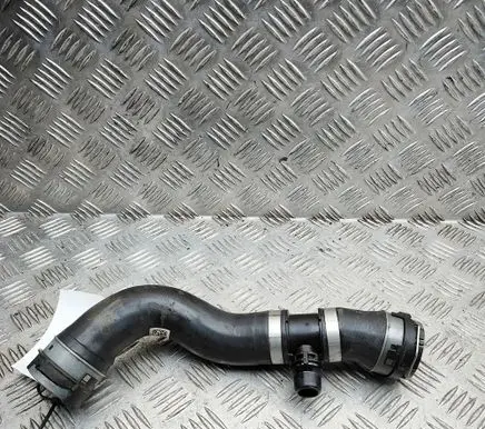 Aston Martin DBX Engine coolant pipe/hose PY838333BB