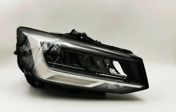 Audi Q2 - Headlight/headlamp 81A941012