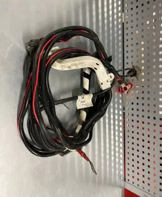 Positive cable (battery)