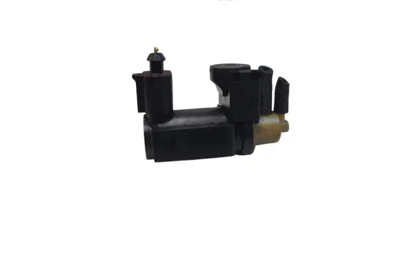 Volvo V40 Turbo solenoid valve 31339808 70466400