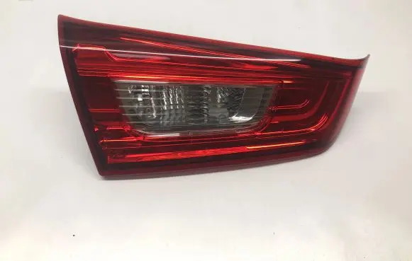 Mitsubishi ASX Tailgate rear/tail lights P9373