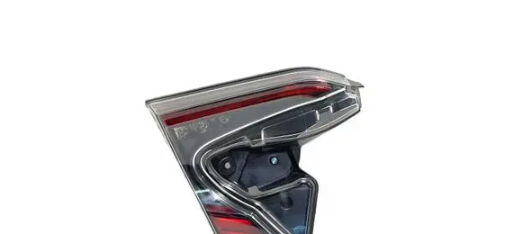 Tailgate rear/tail lights