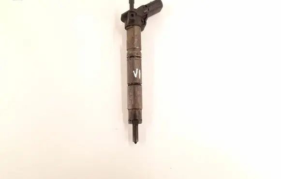 Mercedes-Benz ML W164 Fuel injector 6420700587 6420701987