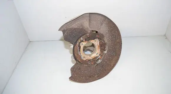 Rear wheel hub