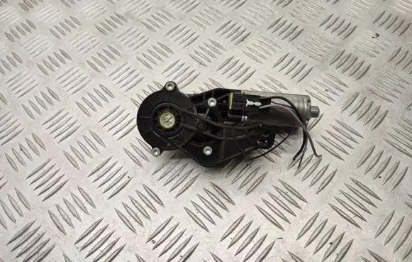 Mercedes-Benz E W212 Seat adjustment motor 0390203368