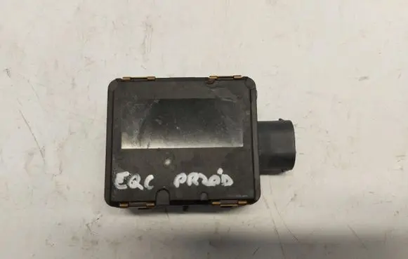 Mercedes-Benz EQC Distronic sensor radar A0009058913JLK01