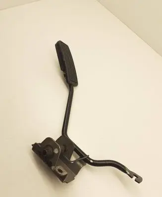 Toyota Land Cruiser (J120) Accelerator throttle pedal