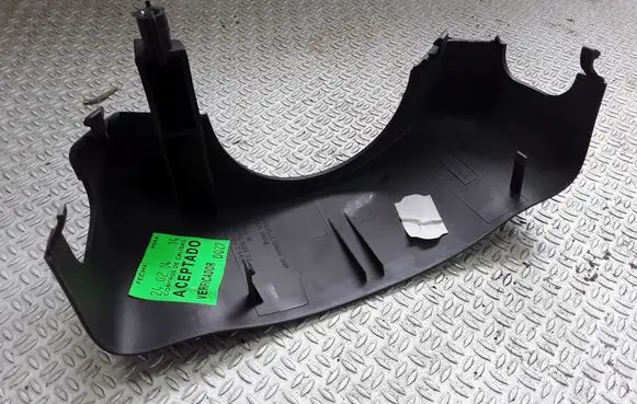Steering wheel column trim