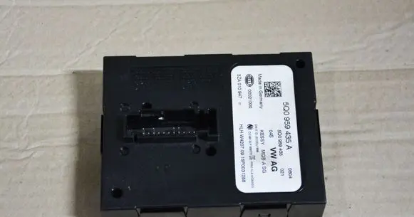 Volkswagen Golf VII Keyless (KESSY) go control unit/module 5Q0959435A 5Q0959435