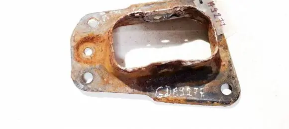 Volkswagen Golf V Bracket in trunk/boot 