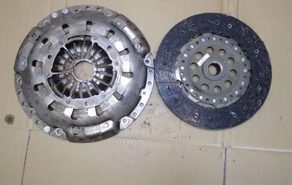 Volvo S60 Clutch pressure plate 