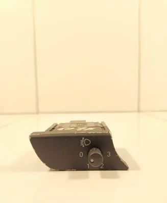 Audi A4 S4 B6 8E 8H Headlight level height control switch 8E2919094 0165381