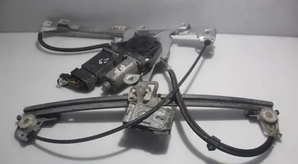 Skoda Octavia Mk1 (1U) Front window lifting mechanism without motor