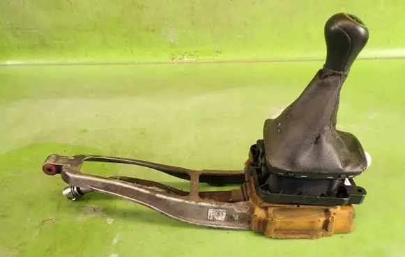 Mercedes-Benz E AMG W211 Gear shifter/selector A2112675324