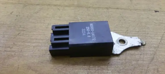Lexus RX 300 Other relay 9098004172