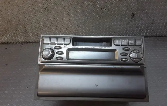 Nissan X-Trail T30 Radio/CD/DVD/GPS head unit 281138H300