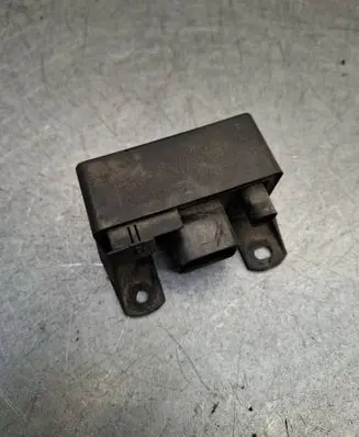 Mercedes-Benz CLK A209 C209 Glow plug pre-heat relay 