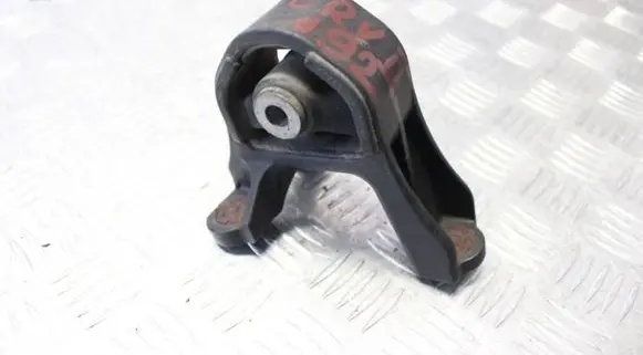 Honda CR-V Engine mount bracket