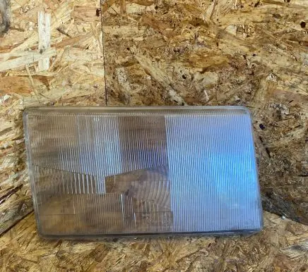 Mercedes-Benz E W124 Headlight lense 90512954
