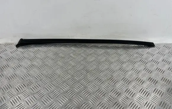 Mercedes-Benz C W204 Windshield trim 080002319 0300023