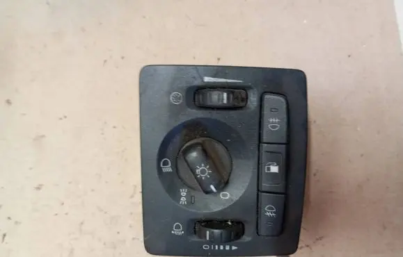 Volvo V50 Light switch 30739300 09W50T