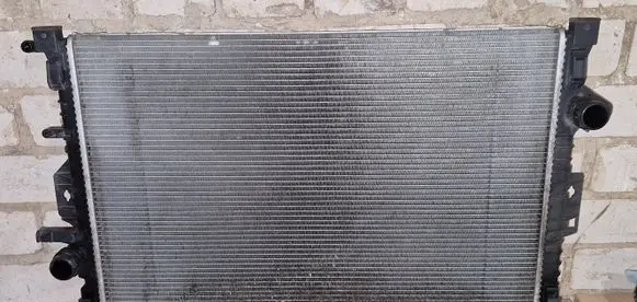 Volvo V70 Coolant radiator