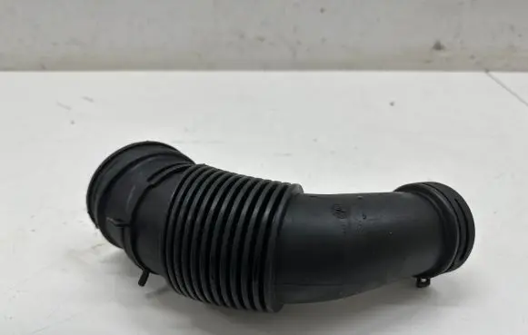 Porsche Macan (95B) Air intake duct part 95B129609