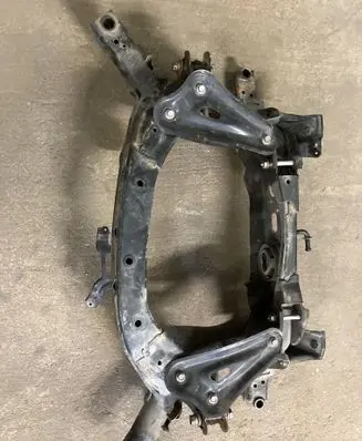 Toyota RAV 4 (XA40) Rear subframe 